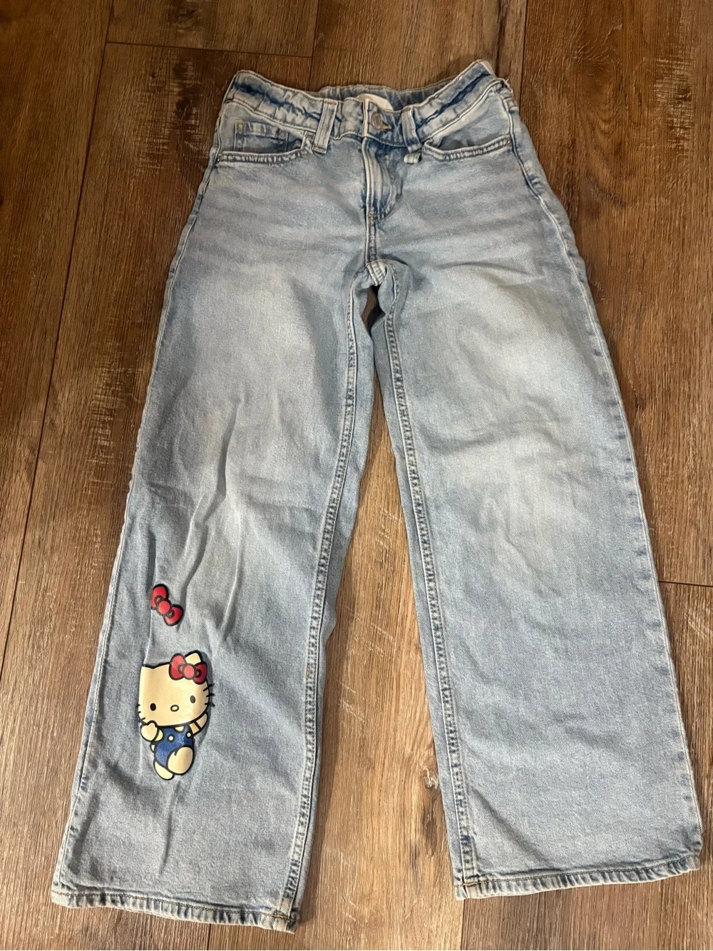 Hello Kitty Light Wash Wide-Leg H&M size 10 Jeans